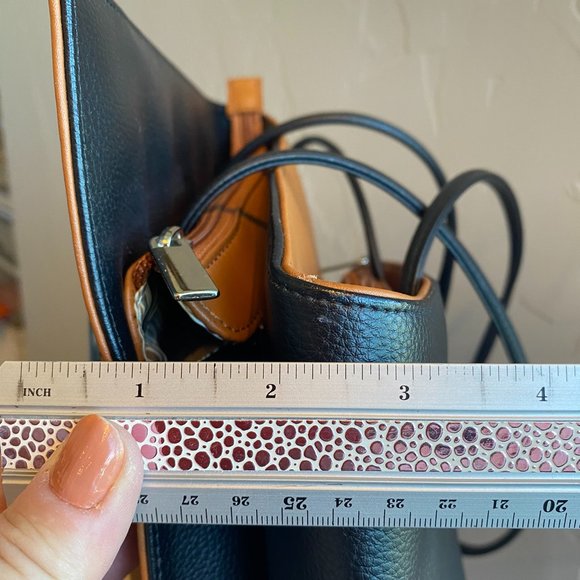 Cleo & Patek Leather of Paris Handbag - Picture 7 of 12